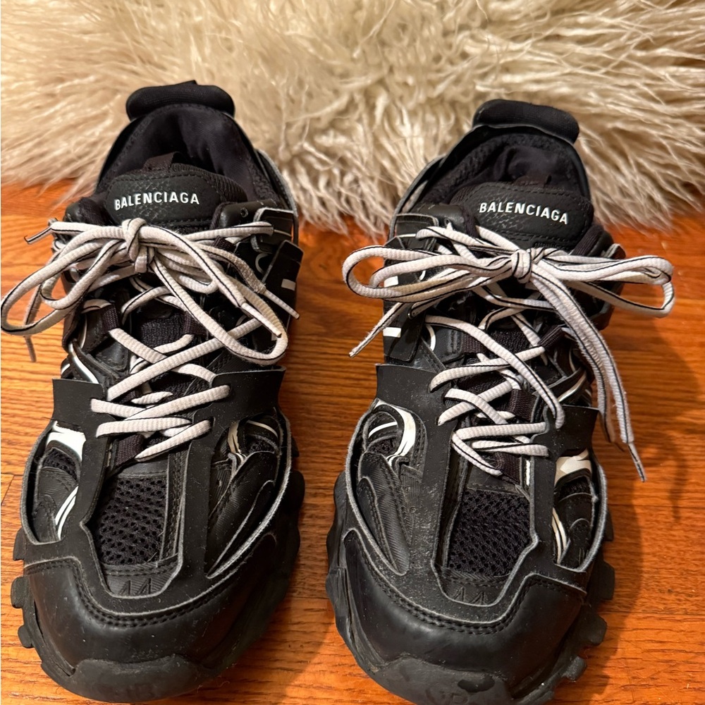 Balenciaga Track 2.0 2021 Black/White Sneakers